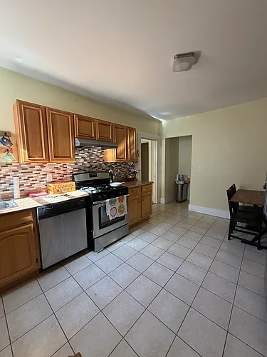 63 Waltham St #1 Photo 1