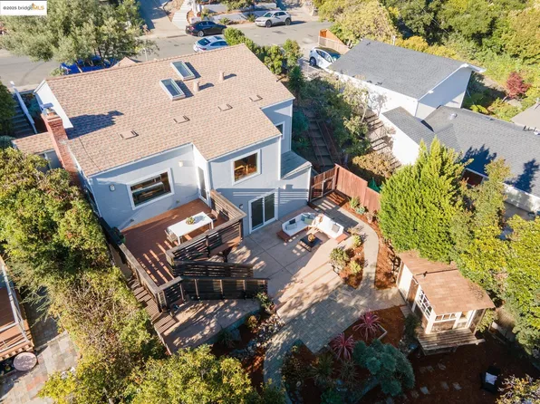 857 Sea View Dr, El Cerrito, CA 94530
