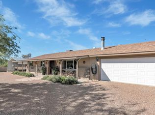 62 S Mountain View Rd, Apache Junction, AZ 85119