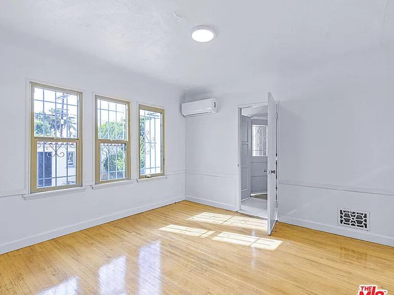 1119 S Crescent Heights Blvd — Photo 6