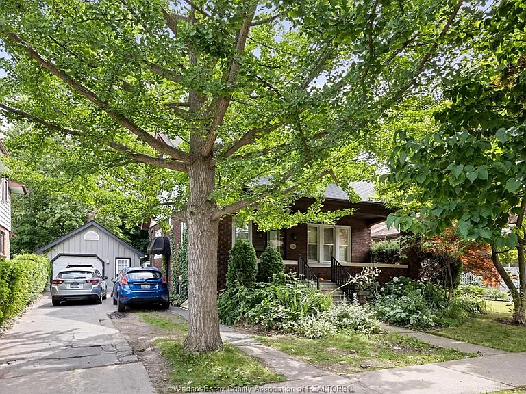 456 Askin Ave #1 — Photo 2