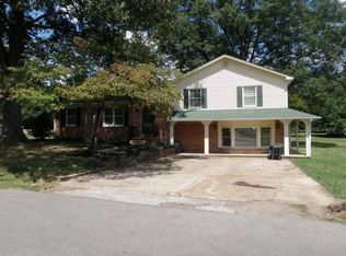 1803 Park Dr, Corinth, MS 38834