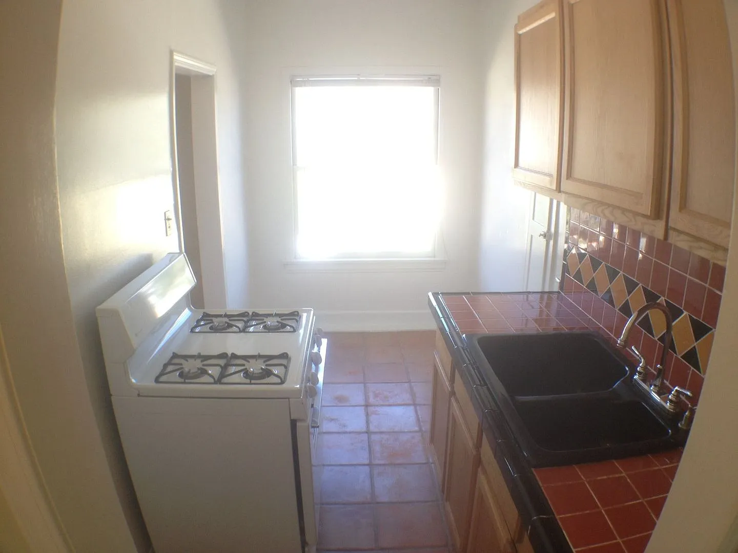Alexandria Apartments LLC — Photo 4
