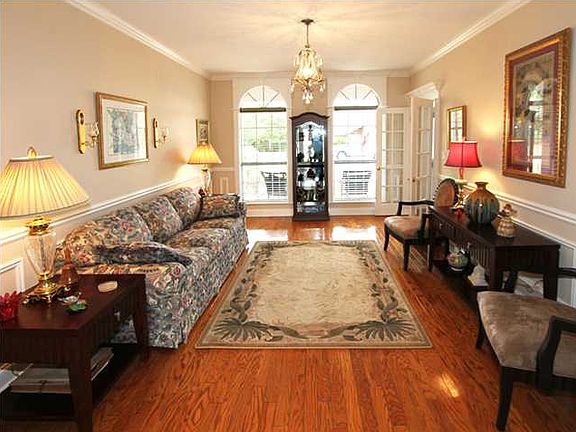 5th image of 3821 Saber Tooth Cir