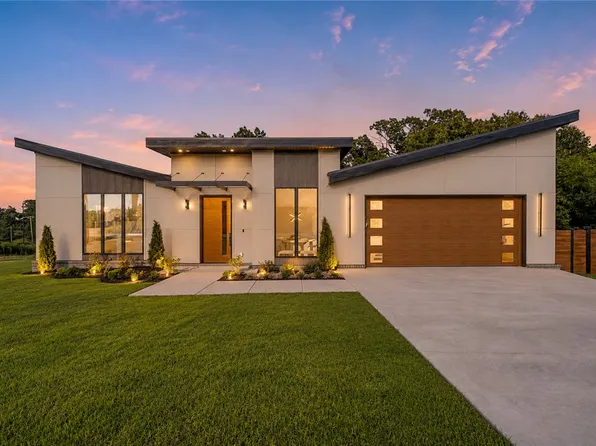 1 Taransay Dr, Bella Vista, AR 72715