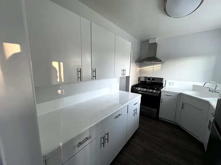 1112 S Atlantic Blvd #J — Photo 22