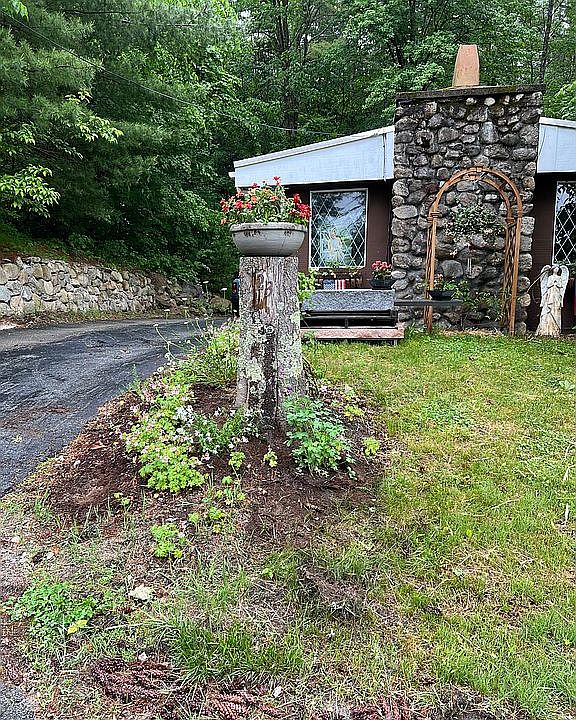 2nd image of 23 Old Milford Rd