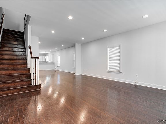 3rd image of 618 N 33rd St