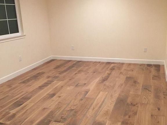 5th image of 804 Sevely Dr