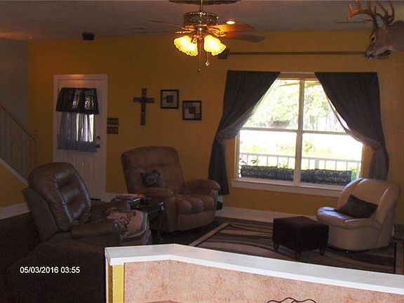4th image of 531 Kiowa Dr E