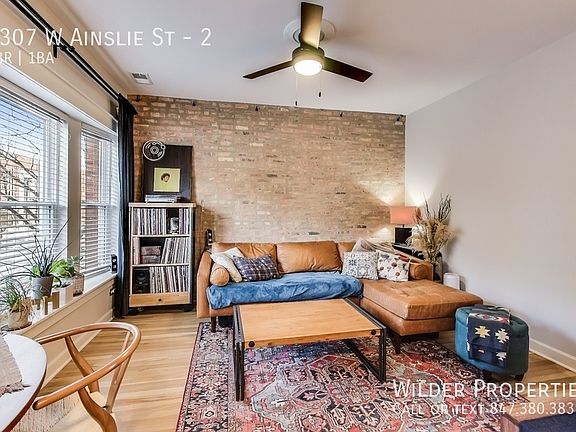 3rd image of 3307 W Ainslie St #2