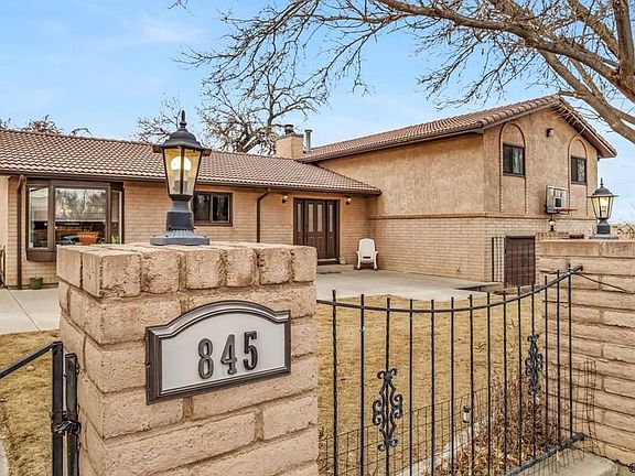 3rd image of 845 29th Ln