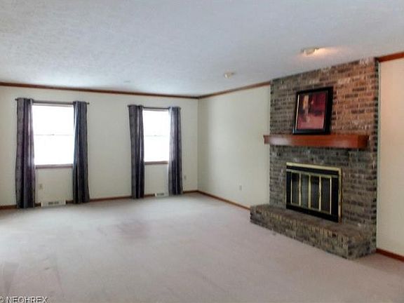 5th image of 9610 Royal Valley Dr