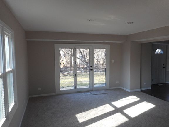 3rd image of 5235 Diane Ct