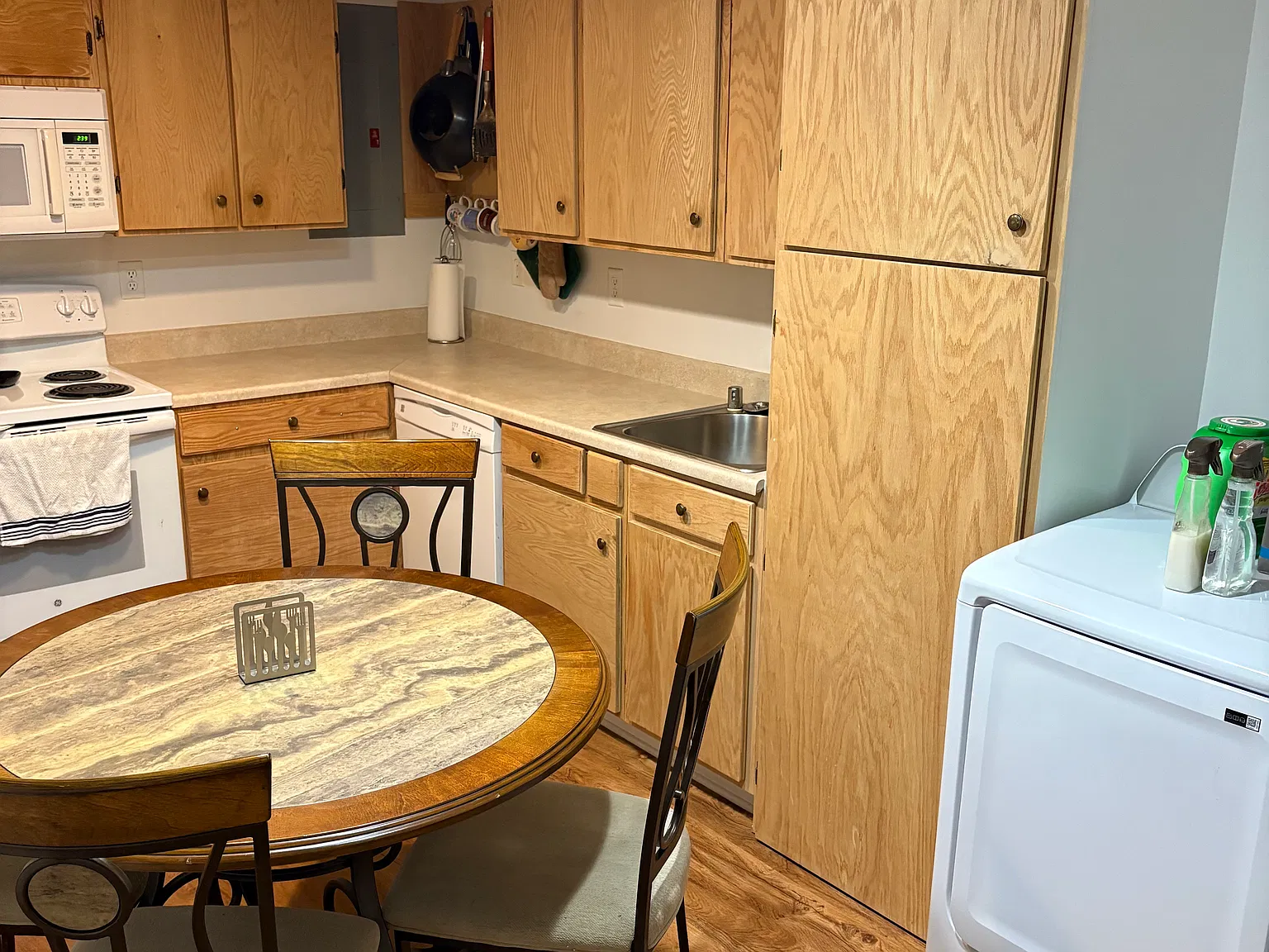 1 bed, 400 sqft, $1,250 — Photo 2