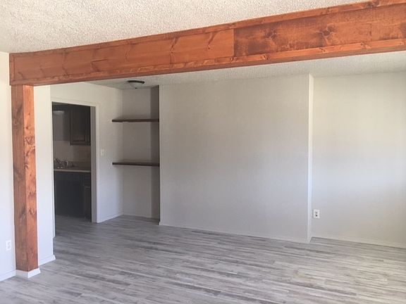 2nd image of 1520 Westfield Cir