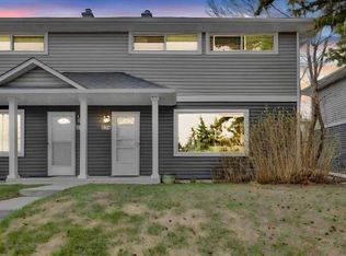 674 E Regal Park NE, Calgary, AB T2E0S6