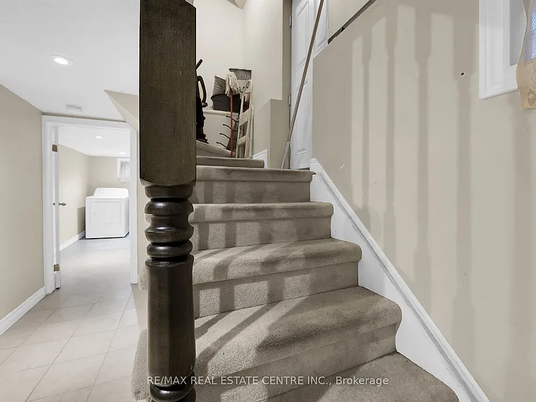 31 Gibson Ave — Photo 32