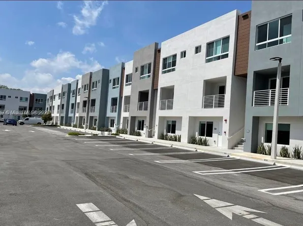 (undisclosed Address), Miami, FL 33180