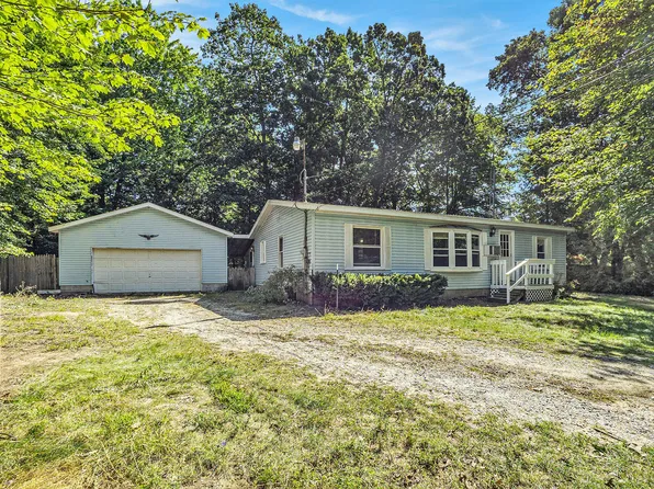 1450 N Peterson Rd, Muskegon, MI 49445