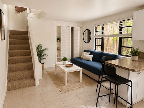4th image of 3131 Mary St #3133-A