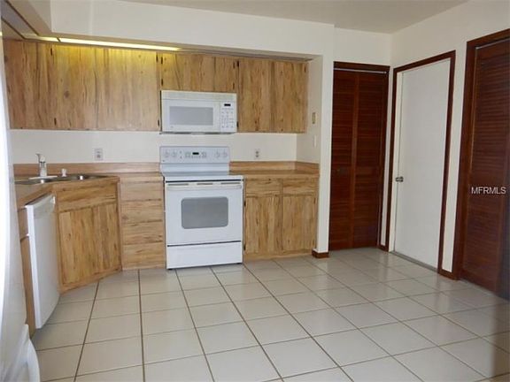 2nd image of 171 Heron Bay Cir