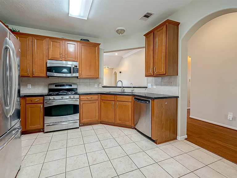 8923 Willow Wind Ln — Photo 10