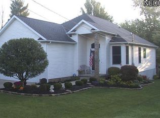 10521 Greenview Dr, Columbia Station, OH 44028