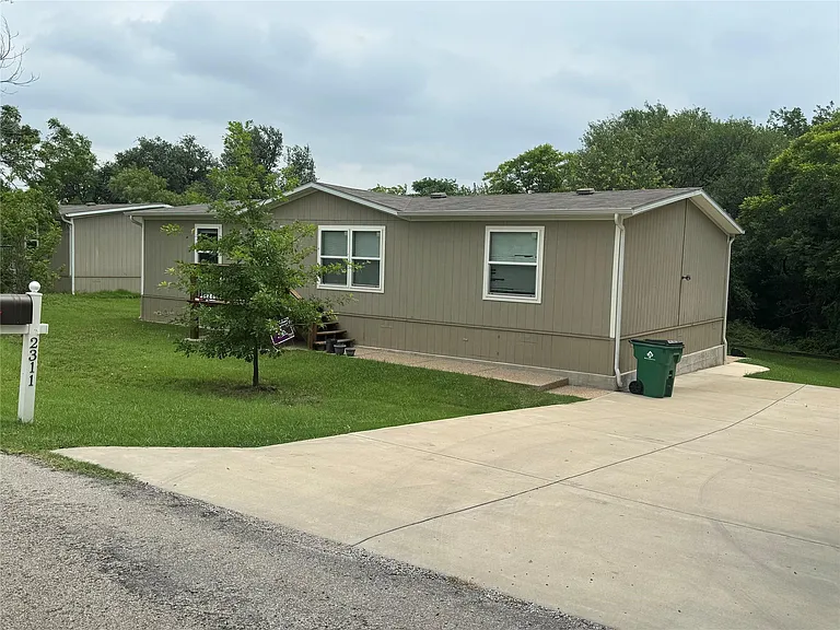 2311 Del Prado Dr — Photo 1