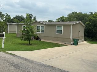 2311 Del Prado Dr, Granbury, TX 76048