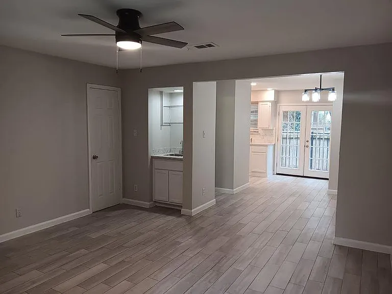 8402 Fathom Cir #106 — Photo 4