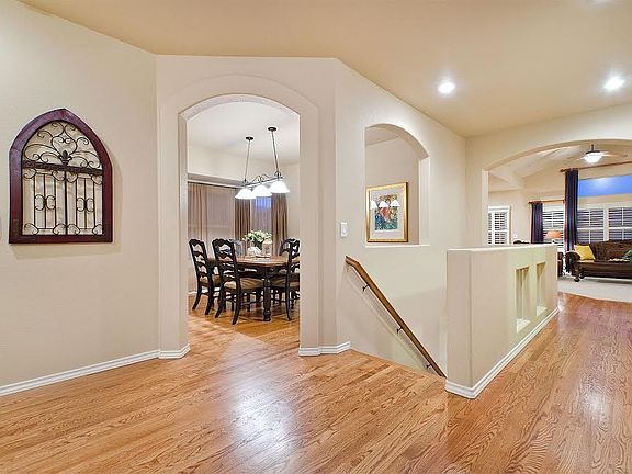 Entry to Din Rm/Great Rm