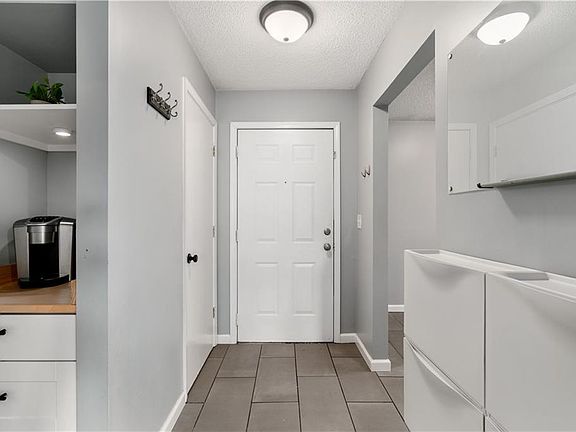 2nd image of 9015 Laurel Ave