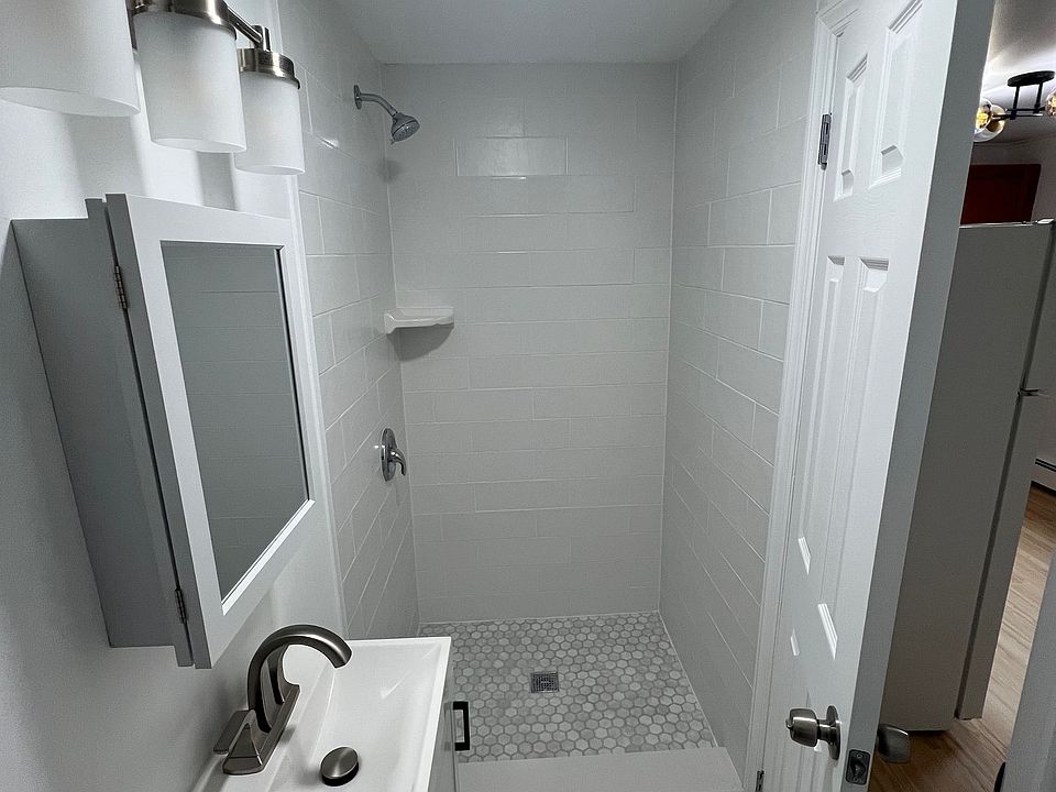 1st image of 11-13 Aubrey St #13A