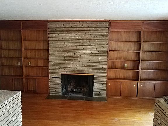 5th image of 5120 Mountaincrest Dr