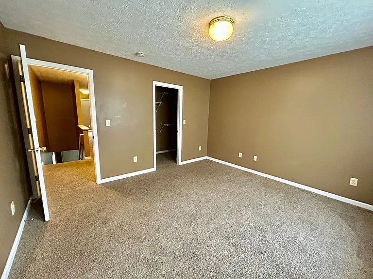 221 Simba Way — Photo 8