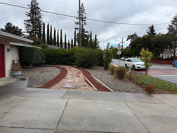 2nd image of 20874 Greenleaf Dr