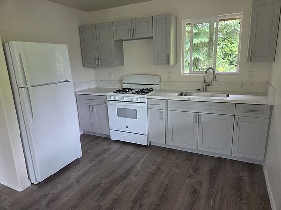 3rd image of 17-951 Kukui Camp Rd