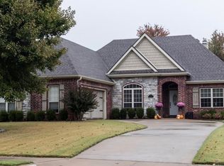 3533 Normandy St, Springdale, AR 72764