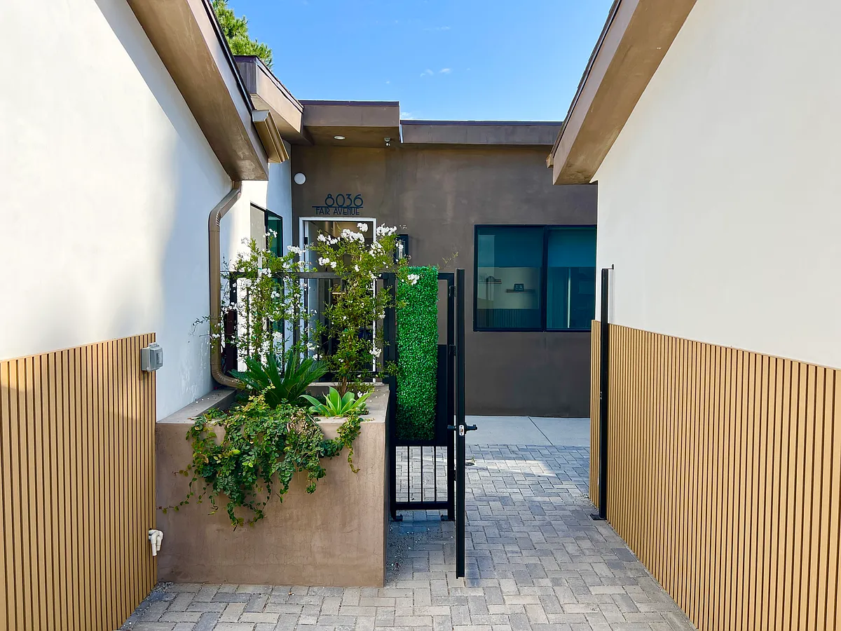 Building Photo - 8036 Fair Ave