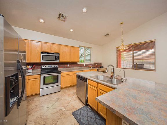 4th image of 6921 W Tacna Dr