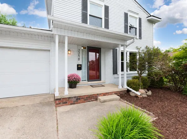 2240 Steeplechase Dr, Ann Arbor, MI 48103