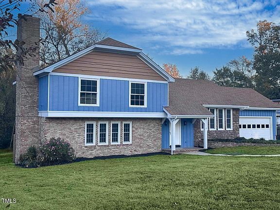 2nd image of 211 Glen Oak Dr