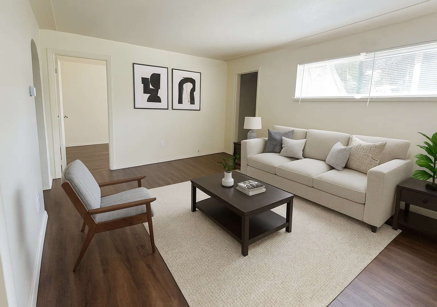 Montview — Photo 2