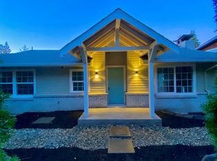 9020 Sand Point Way NE, Seattle, WA 98115