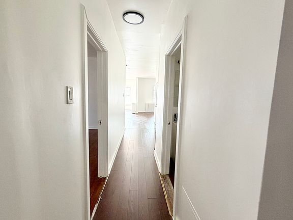 5th image of 1526 E 65th Pl