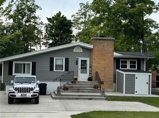 2162 Stony Point Rd, Grand Island, NY 14072