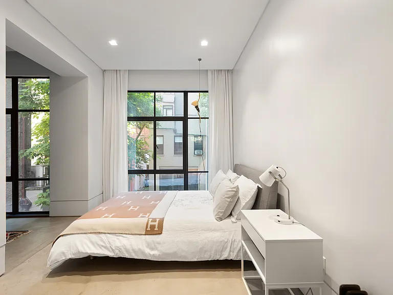 126 E 62nd St #2 — Photo 9