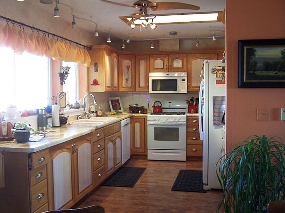 4th image of 21495 Vaca Dr