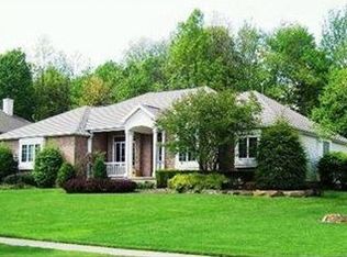 236 Colonial Dr, Canfield, OH 44406